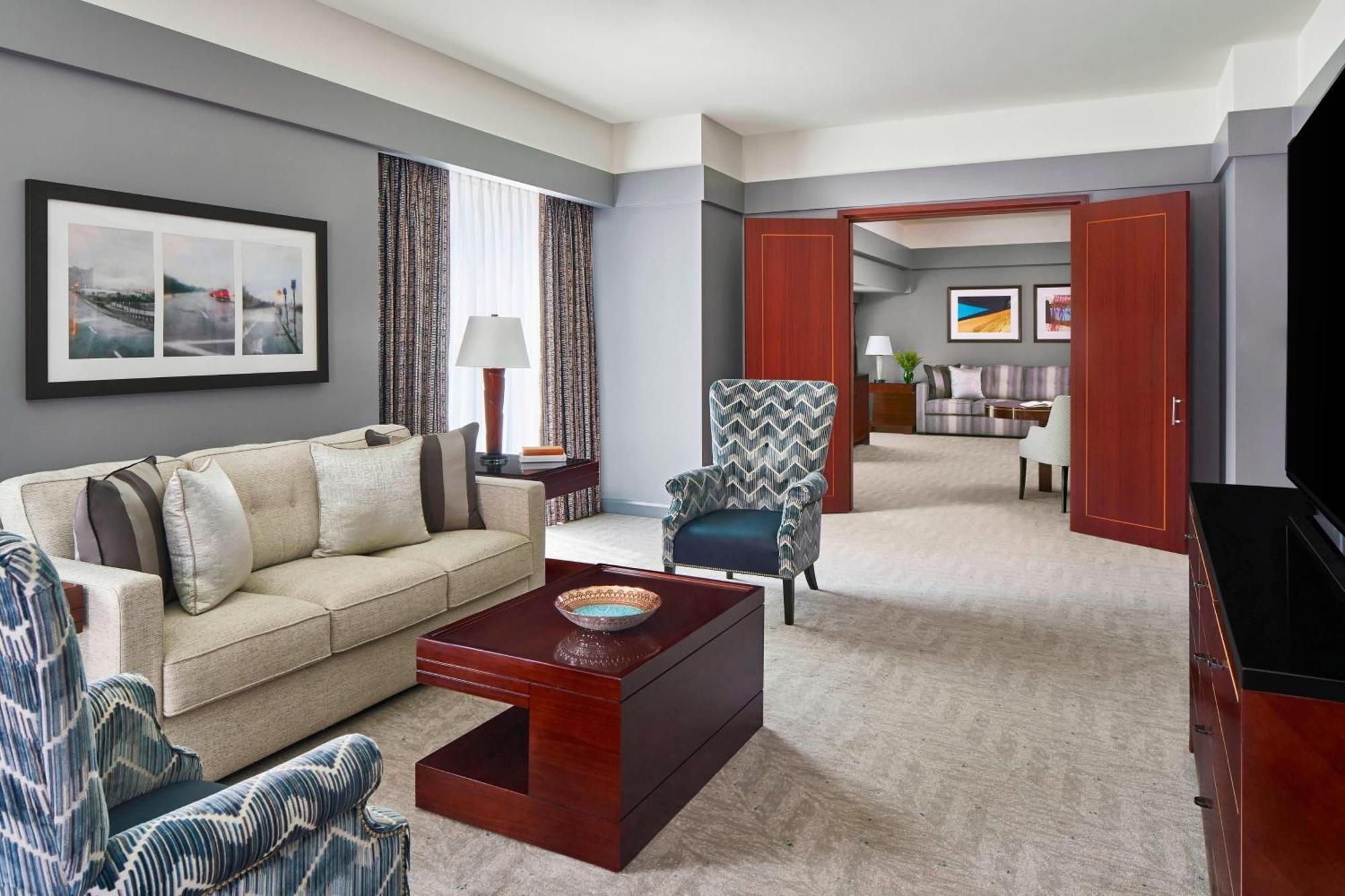 The Ritz-Carlton, Charlotte Hotel Kültér fotó